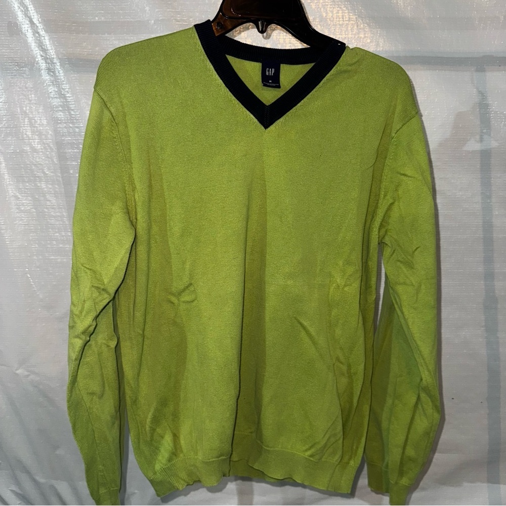 GAP Men's Lime V-Neck Sweater